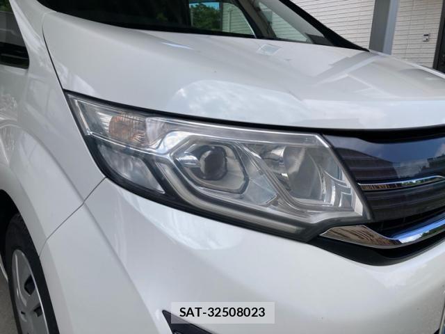 Honda e 2015-05 7620321-4