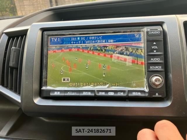 Honda e 2010-09 7620324-21