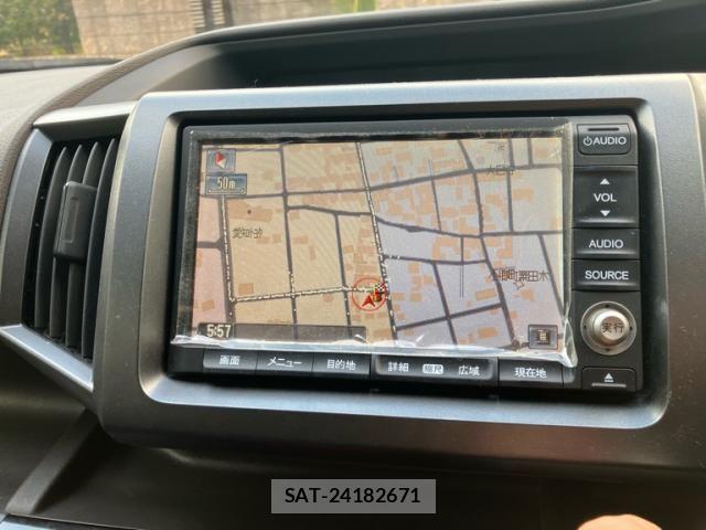 Honda e 2010-09 7620324-22
