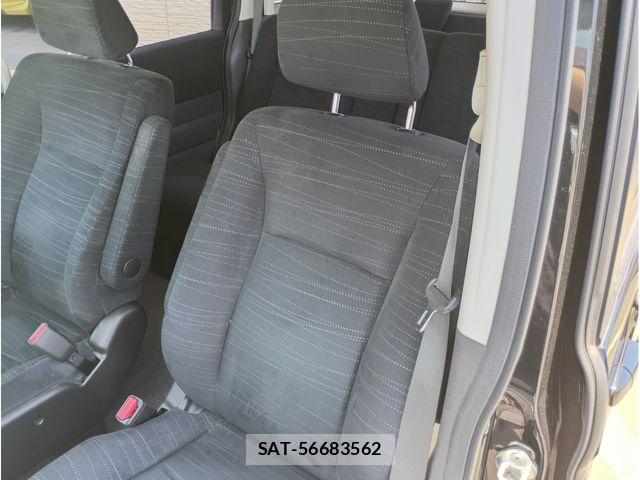 Honda e 2012-03 7620325-12