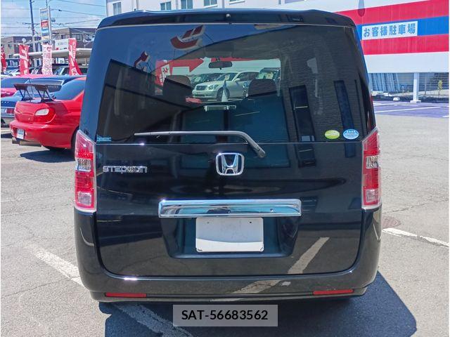 Honda e 2012-03 7620325-4