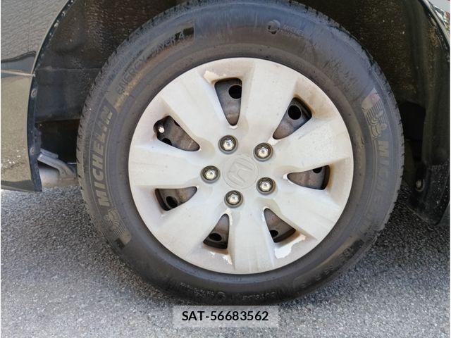 Honda e 2012-03 7620325-8
