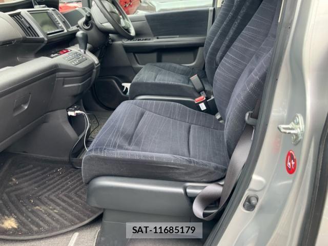 Honda e 2009-12 7620328-11