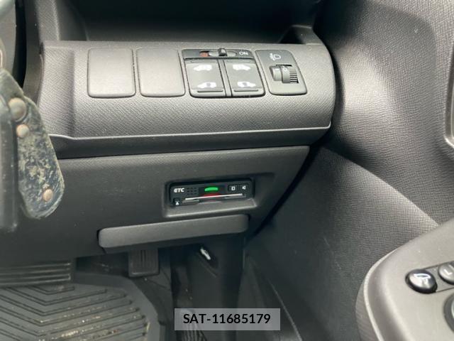 Honda e 2009-12 7620328-16