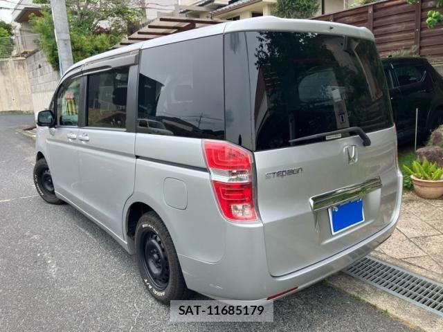 Honda e 2009-12 7620328-6