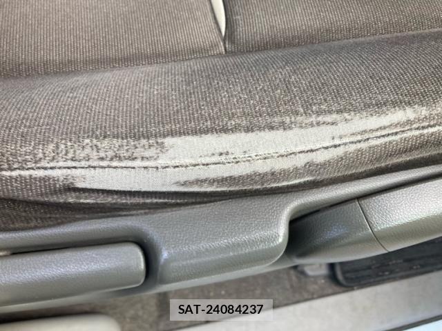Honda e 2015-07 7620323-14