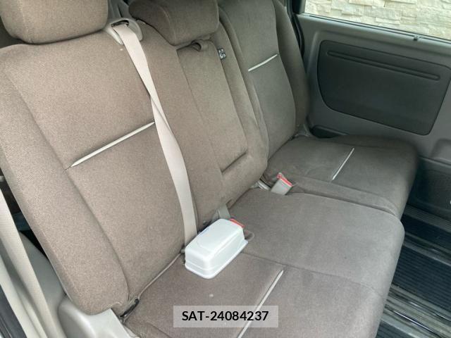 Honda e 2015-07 7620323-15