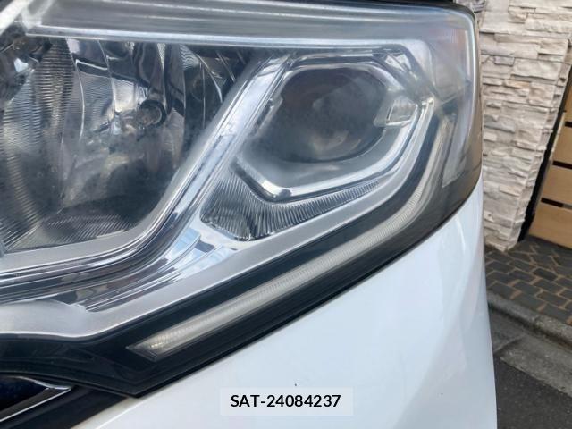 Honda e 2015-07 7620323-22