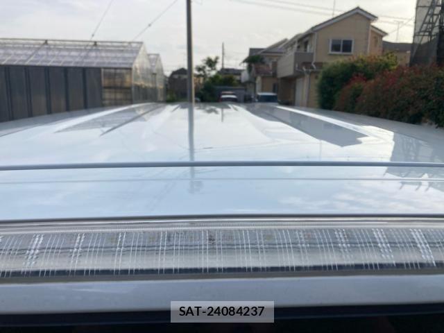 Honda e 2015-07 7620323-26