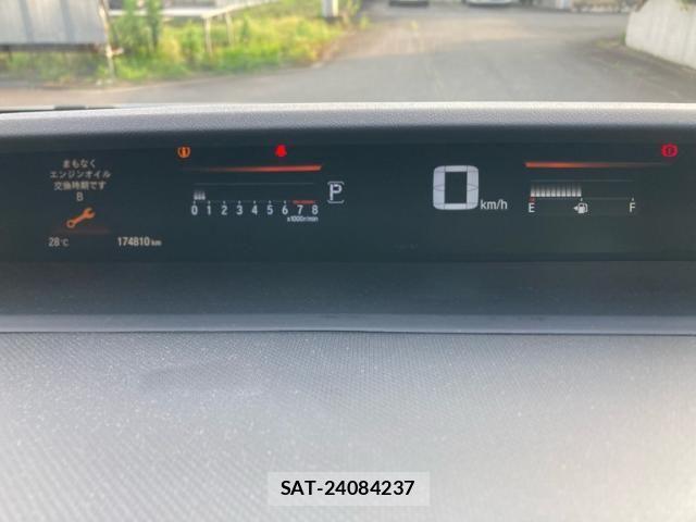 Honda e 2015-07 7620323-2