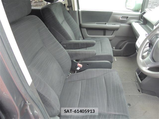 Honda e 2011-09 7729157-13