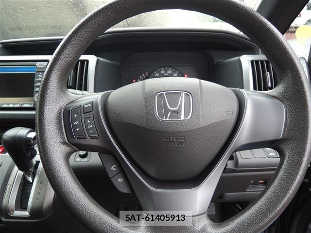 Honda e 2011-09 7729157-14