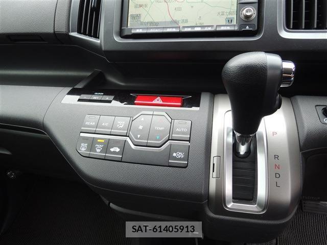 Honda e 2011-09 7729157-17