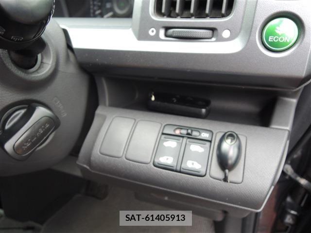 Honda e 2011-09 7729157-19