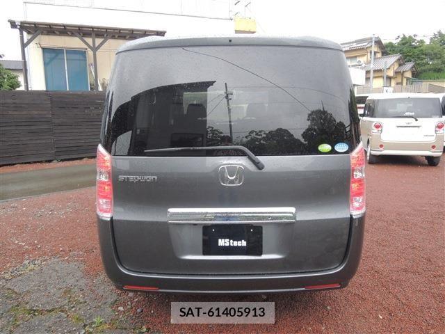 Honda e 2011-09 7729157-6