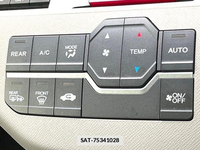 Honda e 2010-03 7729153-6