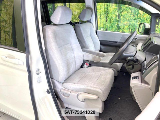 Honda e 2010-03 7729153-7
