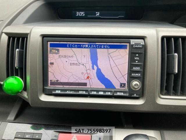 Honda e 2012-05 7729176-23