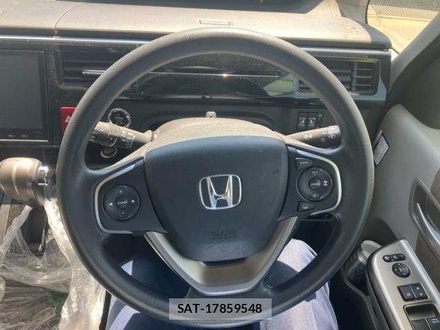 Honda e 2017-08 7729148-18