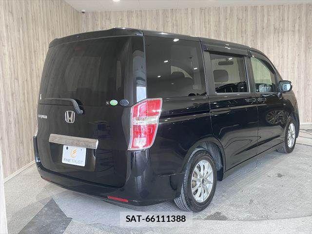 Honda e 2011-10 7729166-17