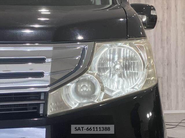 Honda e 2011-10 7729166-23