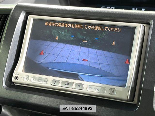 Honda e 2010-05 7729156-3