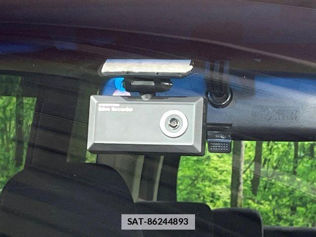 Honda e 2010-05 7729156-5