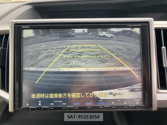 Honda e 2013-02 7729158-14