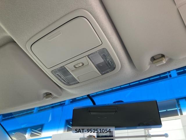 Honda e 2013-02 7729158-20