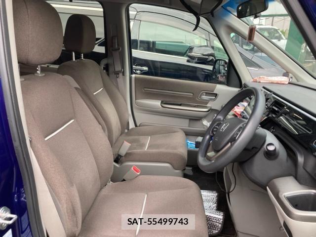Honda e 2015-08 7789422-11