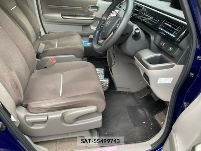 Honda e 2015-08 7789422-12