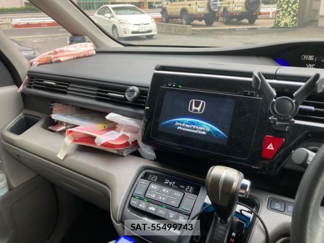 Honda e 2015-08 7789422-16
