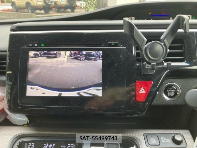 Honda e 2015-08 7789422-17