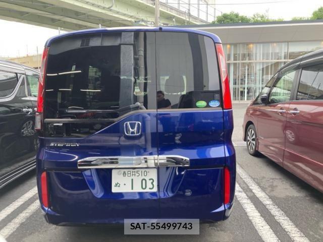 Honda e 2015-08 7789422-1