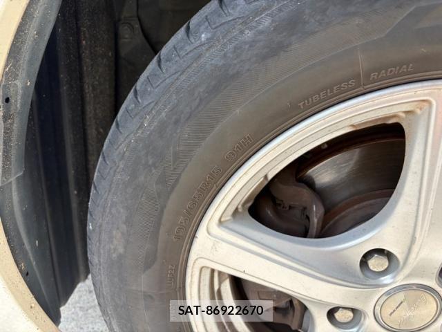 Honda e 2011-03 7789408-4