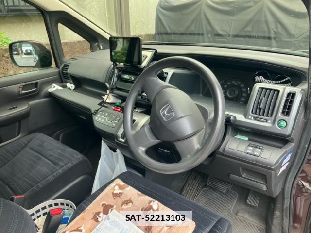 Honda e 2010-08 7789400-9