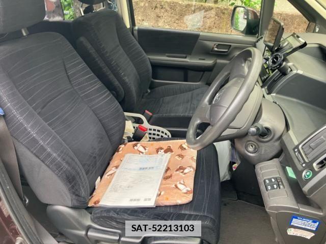 Honda e 2010-08 7789400-10