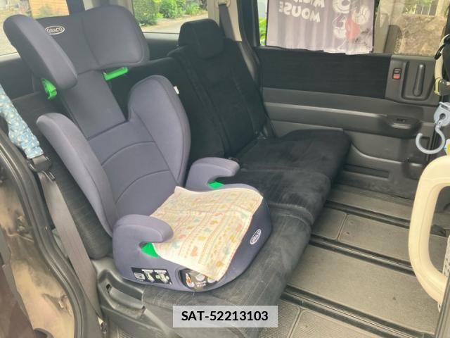 Honda e 2010-08 7789400-11