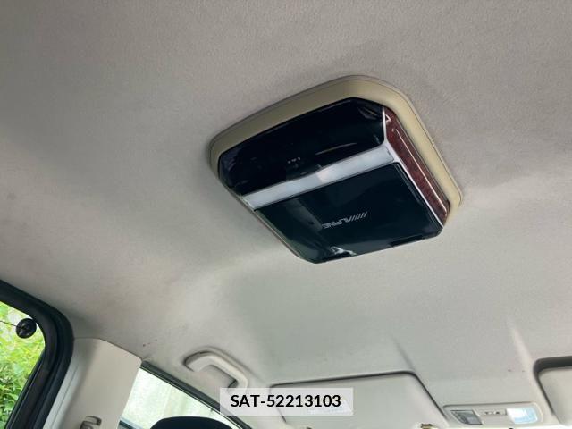 Honda e 2010-08 7789400-13