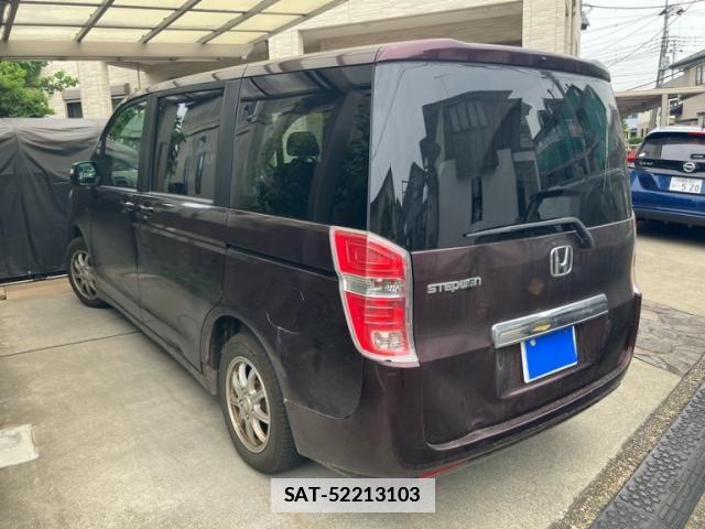 Honda e 2010-08 7789400-3