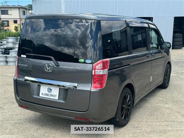 Honda e 2013-05 7789418-15
