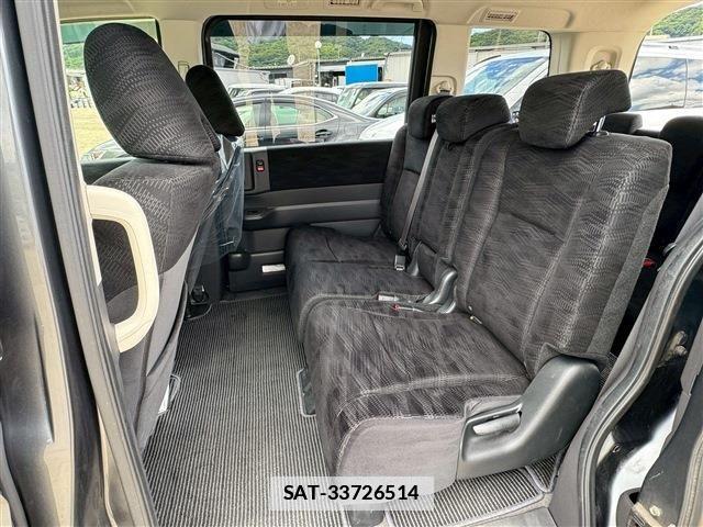 Honda e 2013-05 7789418-5