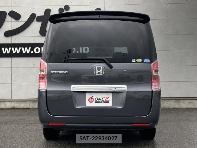 Honda e 2011-10 7789423-16