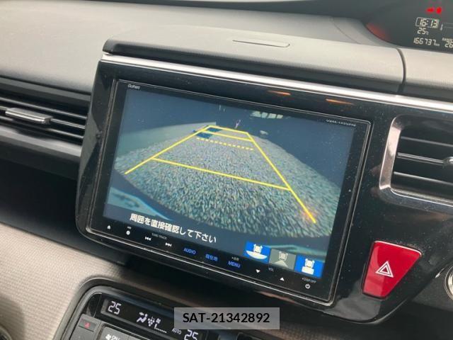 Honda e 2015-08 7879624-21