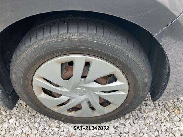 Honda e 2015-08 7879624-5