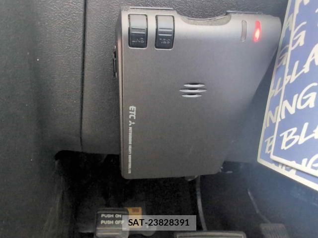 Honda e 2007-10 7879628-17