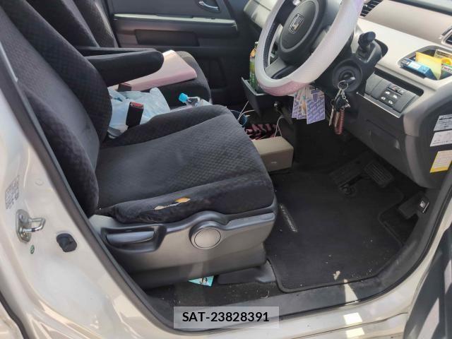 Honda e 2007-10 7879628-19