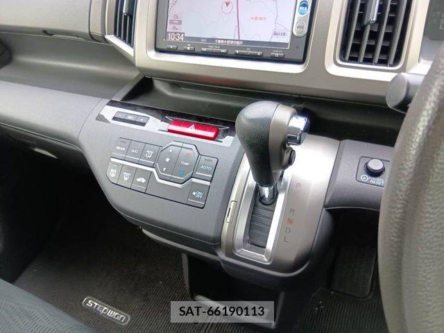 Honda e 2014-06 7903439-9
