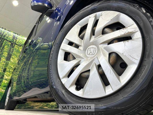 Honda e 2015-11 7903438-13