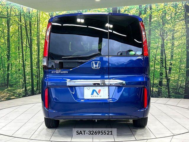 Honda e 2015-11 7903438-15